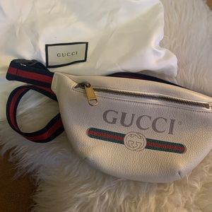 Gucci Vintage Logo Fanny Pack (small)